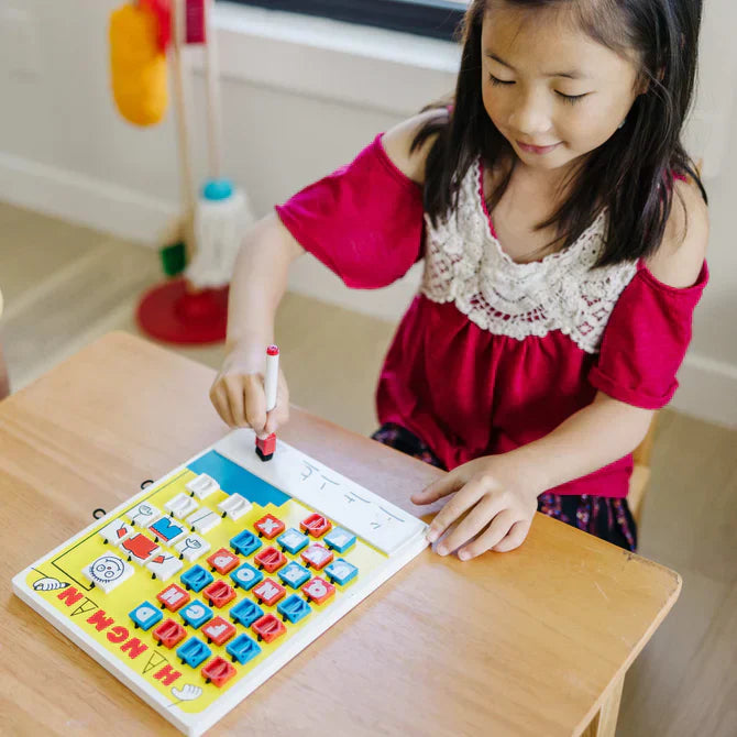 🔡 Flip & Guess Word Travel Game